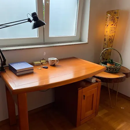 Appartement Lovely 1-bedroom With Free Parking