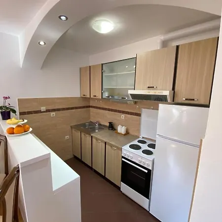 Appartement Lovely 1-bedroom With Free Parking